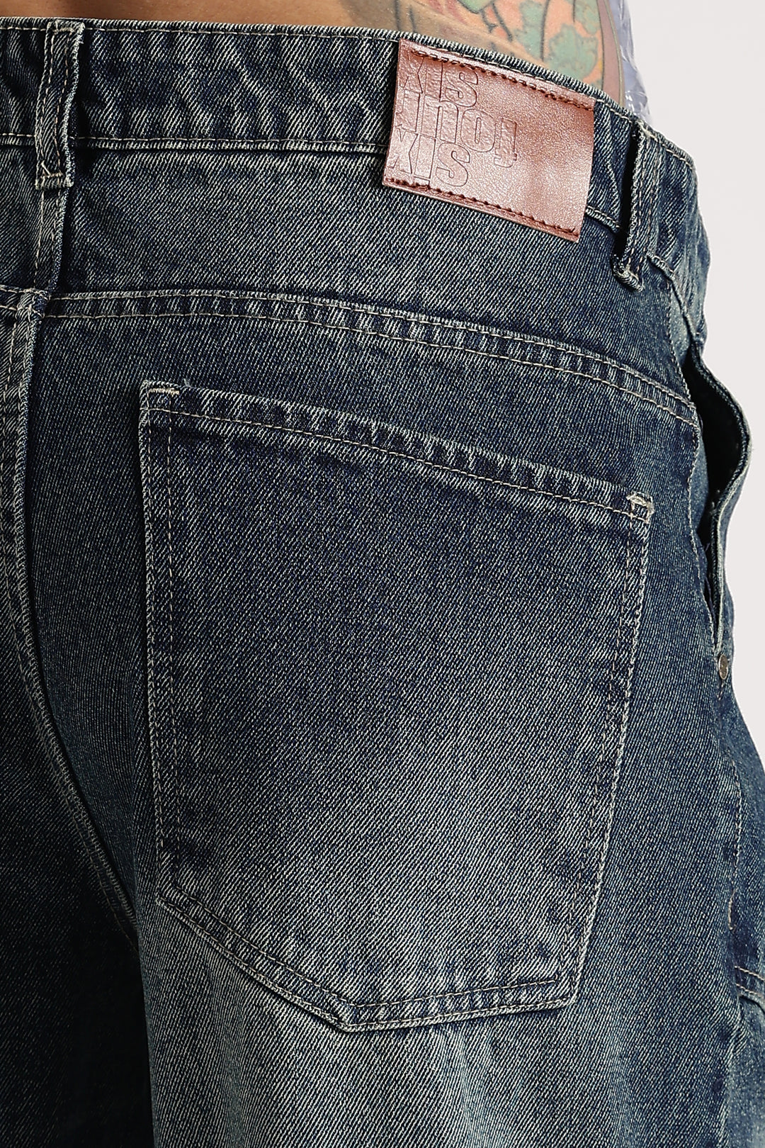 CASUAL DARK BLUE JEANS